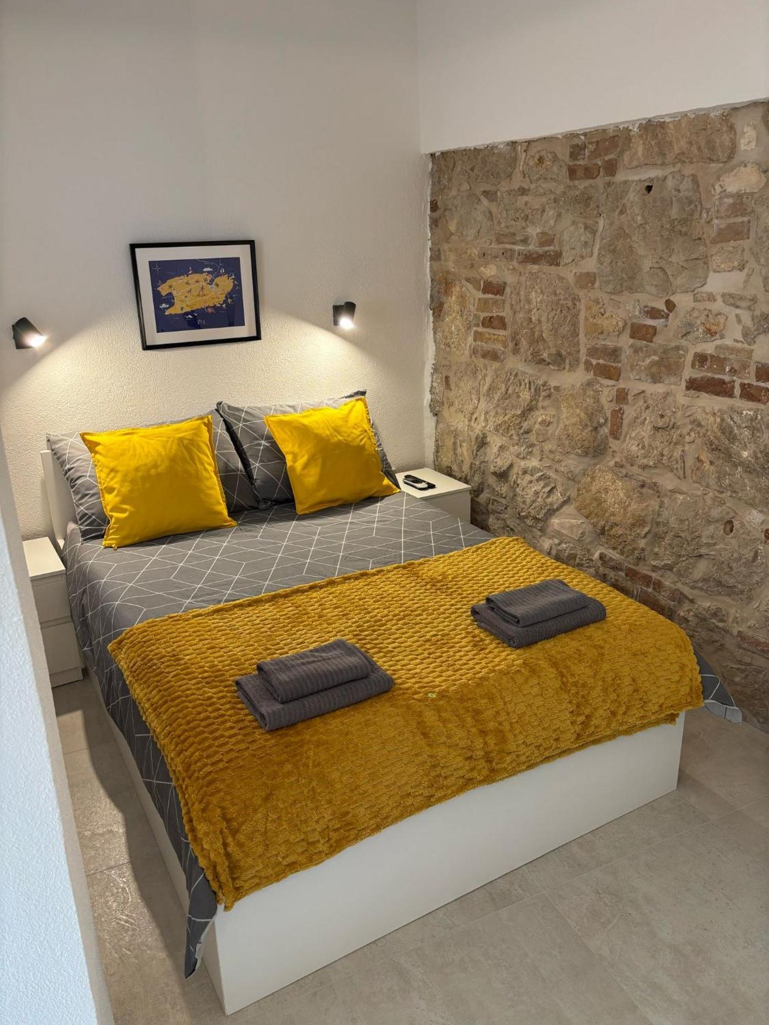 Apartment Ana Vis Exteriér fotografie